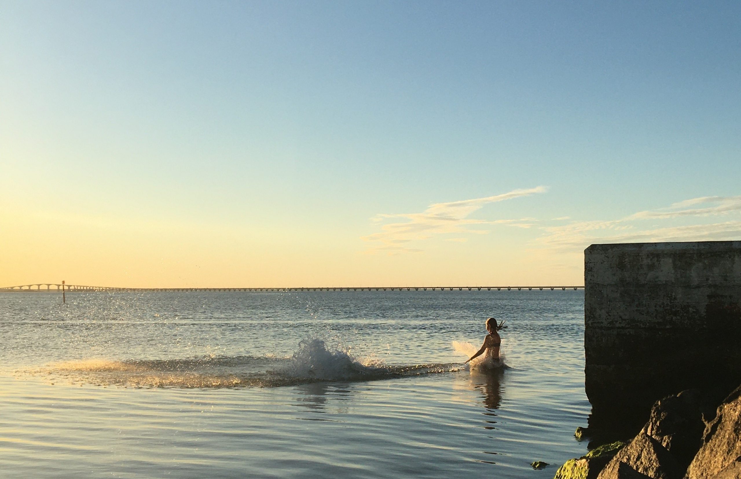 Swimming av Färjestadens beach