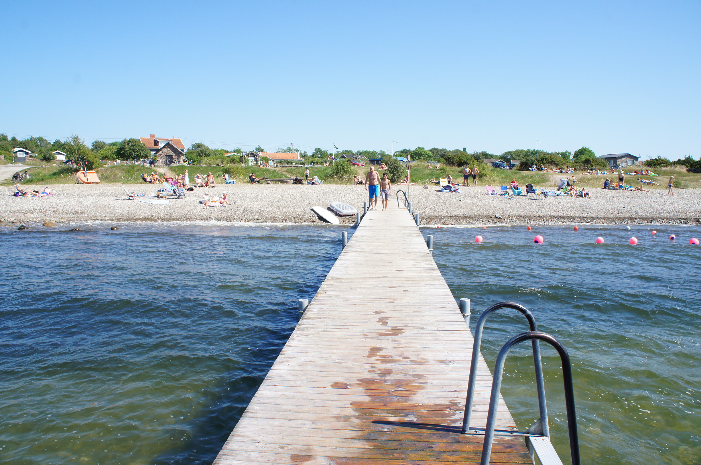 Raised pier at Djupviks strand